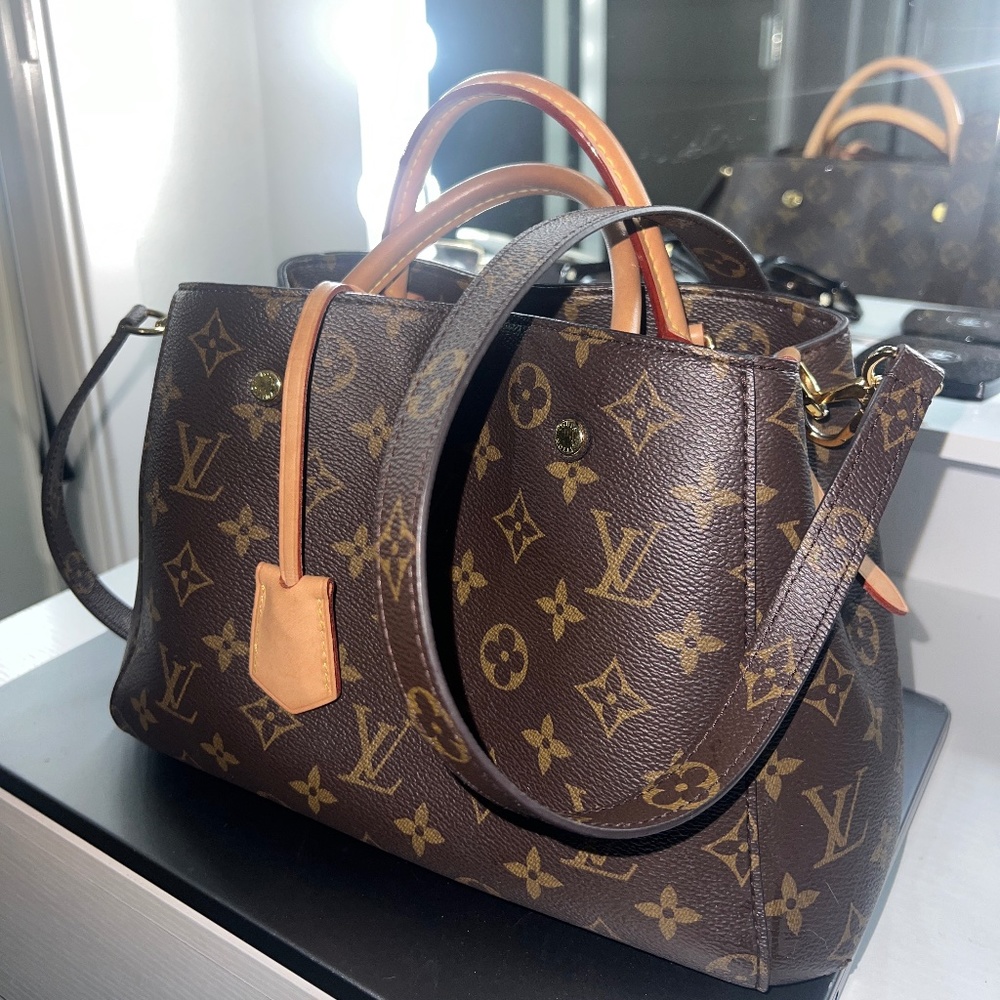LOUIS VUITTON purse W/ receipt / Montaigne bb mng
